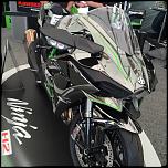 Bike World Track Review Kawasaki H2R &amp; H2-047-jpg