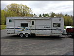 02 Keystone Tail gator 278RR Toy Hauler 00-toy-005-jpg